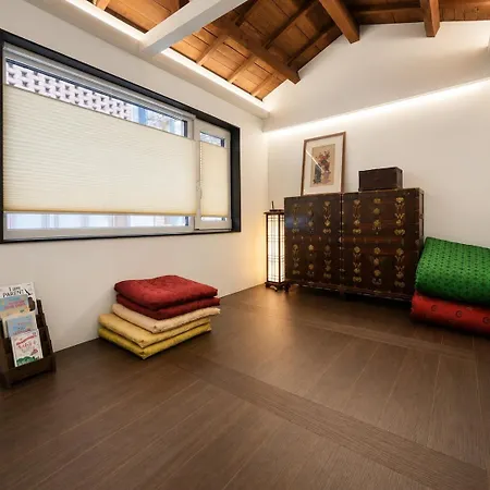 Warongs Stay - Private Hanok Stay Next To Changdeokgung Palace