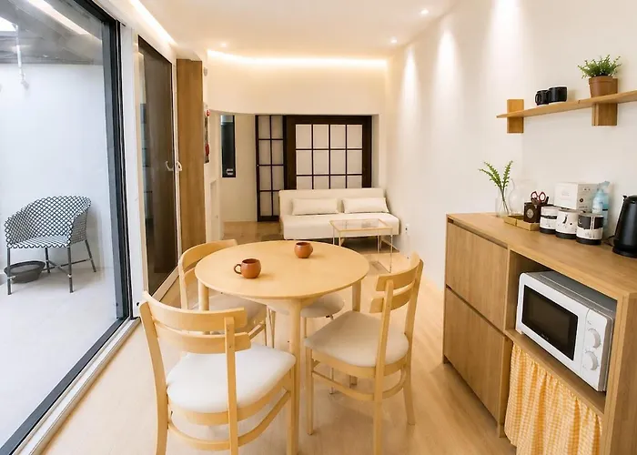 Warongs - Private Hanok Next To Changdeokgung Palace Сеул