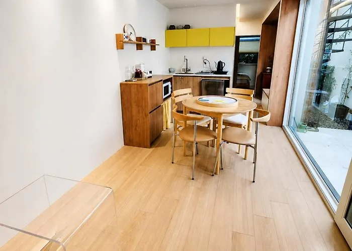 Warongs - Private Hanok Next To Changdeokgung Palace *